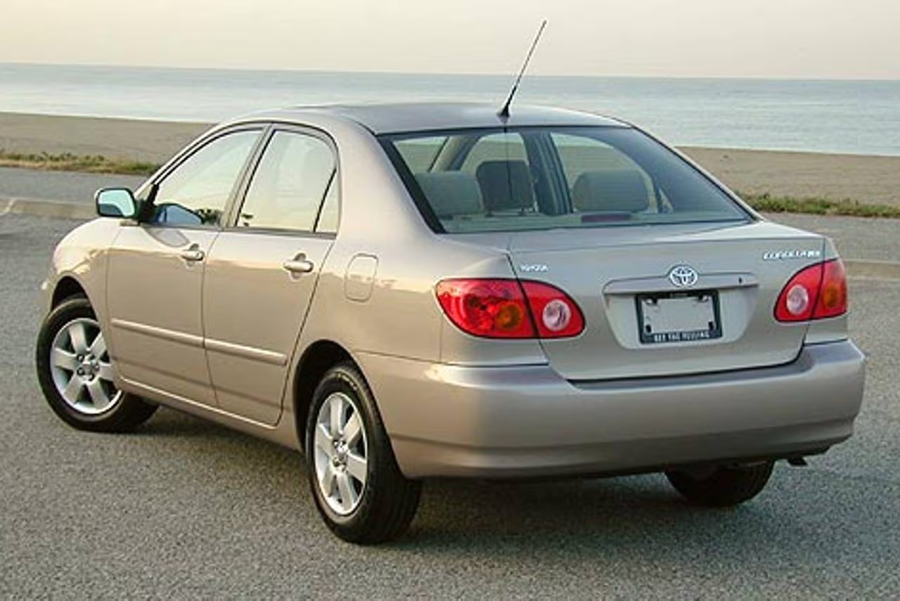 2003_toyota_corolla_sedan_le_rq_oem_2_1280x855