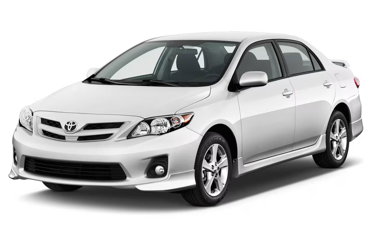 2011_toyota_corolla_sedan_s_fqn_izmo_2_1280x855